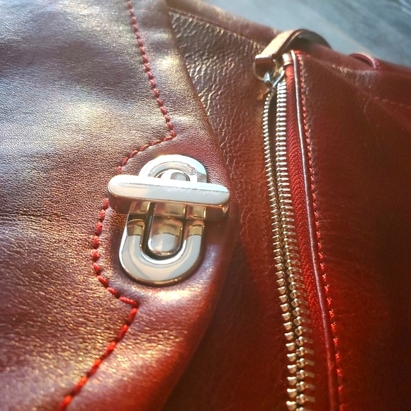 Wilsons Leather | Roma Genuine Leather Backpack - Picture 3 of 15